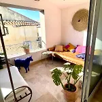 La Au Patio Suspendu Villa